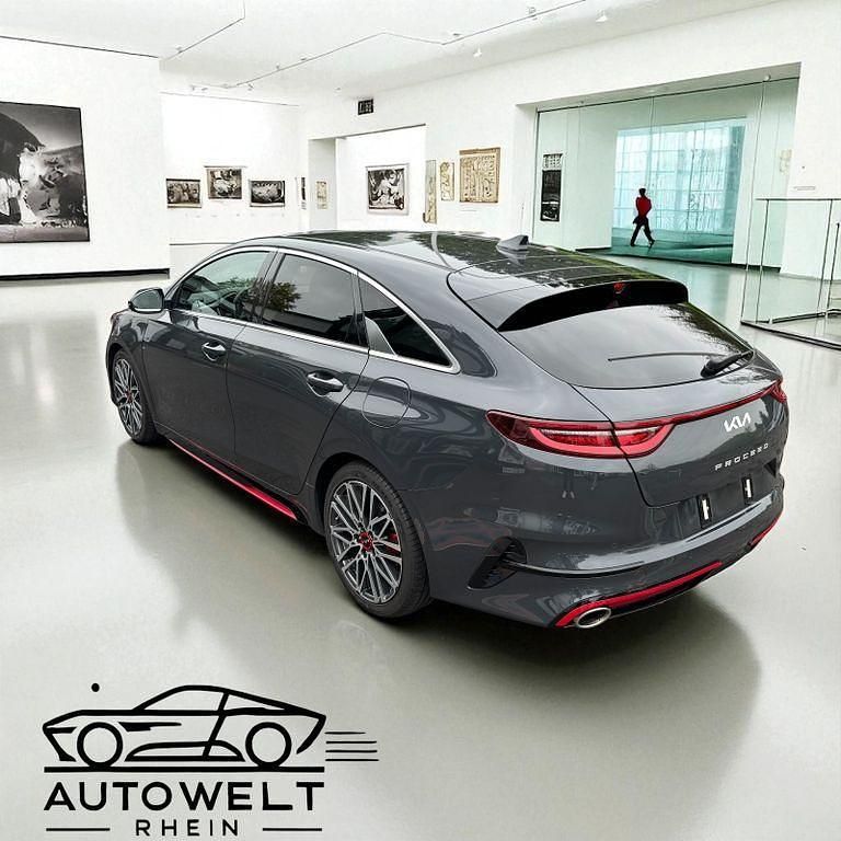Gebraucht Kia ProCeed GT 204 PS (150 kW) 2022 Schwarz Kleinwagen