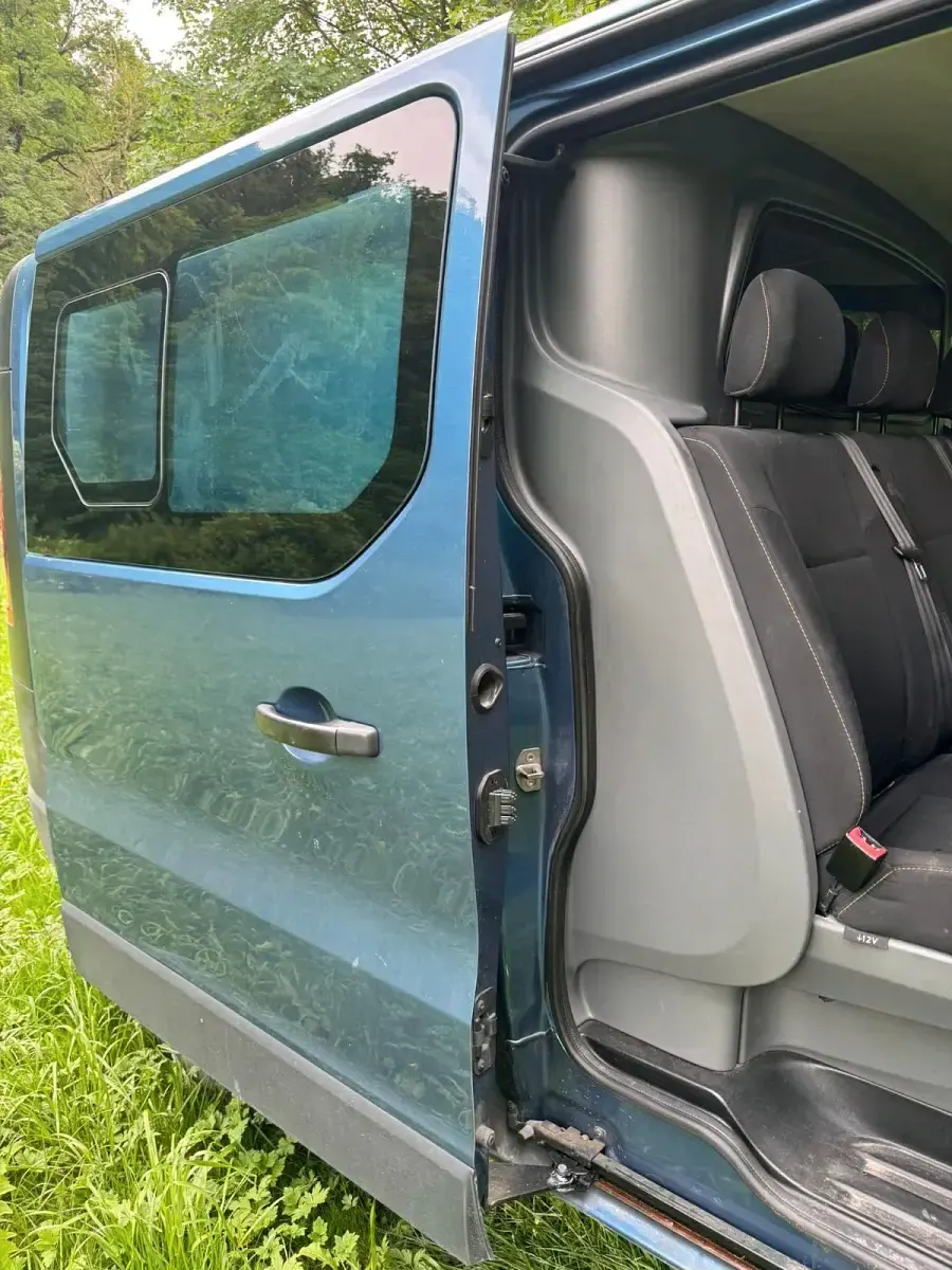 Gebraucht Renault Traffic 121 PS (88 kW) 2015 Grün Van / Kleinbus