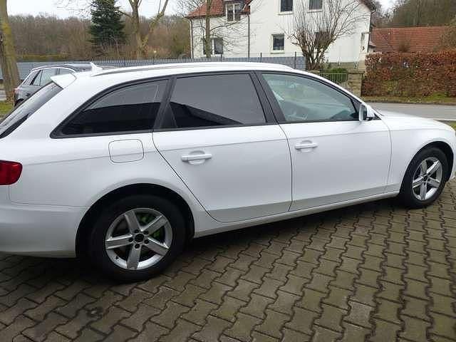 Gebraucht Audi A4 Attraction 143 PS (105 kW) 2010 Ibisweiß Kombi