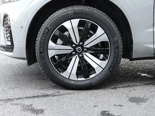Gebraucht Volvo XC60 Plus 398 PS (292 kW) 2023 Vapour grey / metallic SUV