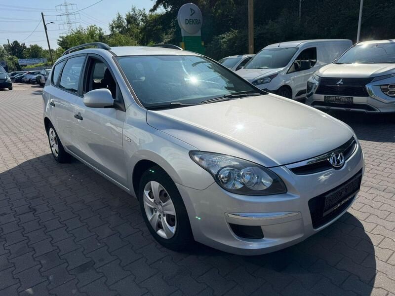 Silber Gebraucht 2009 Hyundai i30 Edition+ Kombi | 2.790 € (Fairer Preis) - Bild 1/4
