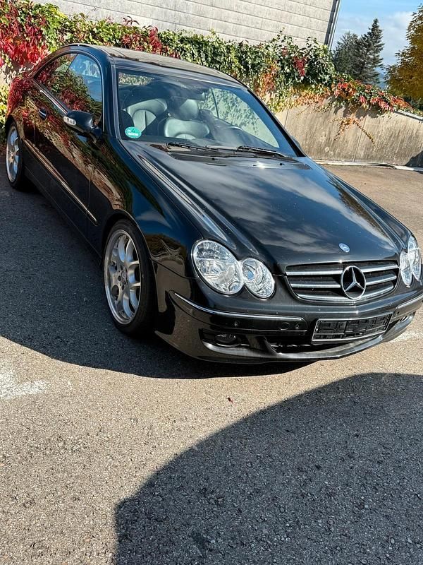 Gebraucht Mercedes CLK350 276 PS (202 kW) 2007 Schwarz Coupé