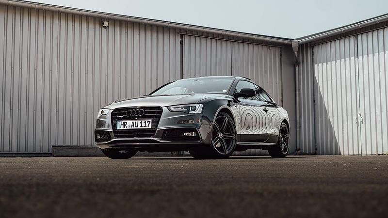 Gebraucht Audi A5 Sport 224 PS (164 kW) 2014 Grau Coupé