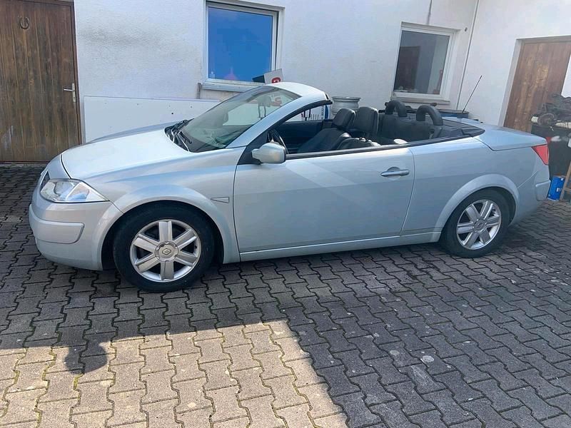 Gebraucht 2004 Renault Mégane Cabriolet Cabrio | 1.999 € (Guter Preis) - Bild 1/4