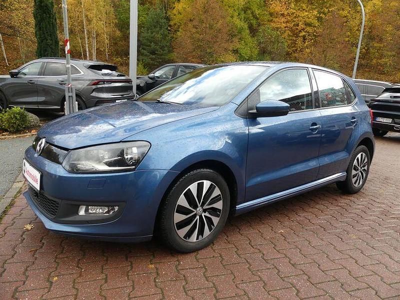 Blau (metallic) Gebraucht 2017 VW Polo Limousine | 12.990 € (Fairer Preis) - Bild 1/4
