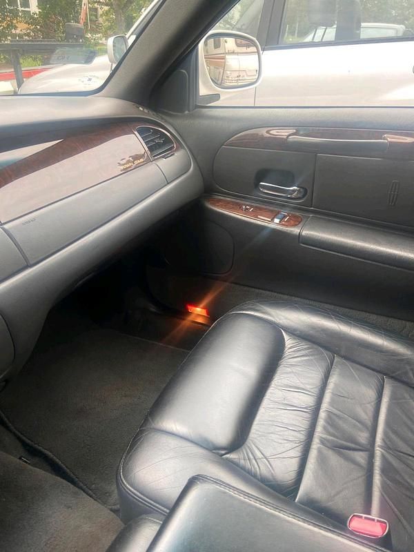 Gebraucht Lincoln Town Car 239 PS (175 kW) 1999 Weiß Limousine