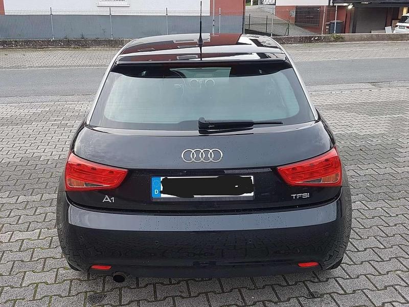 Gebraucht Audi A1 Ambition 86 PS (63 kW) 2011 Schwarz Kleinwagen