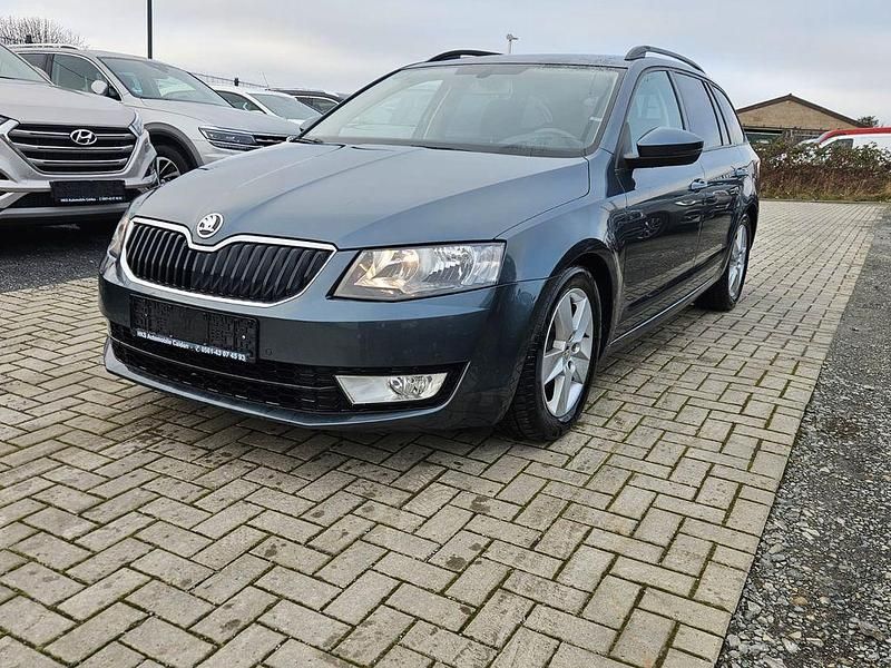 Grau Gebraucht 2015 Skoda Octavia Ambition Kombi | 8.650 € (Fairer Preis) - Bild 1/4