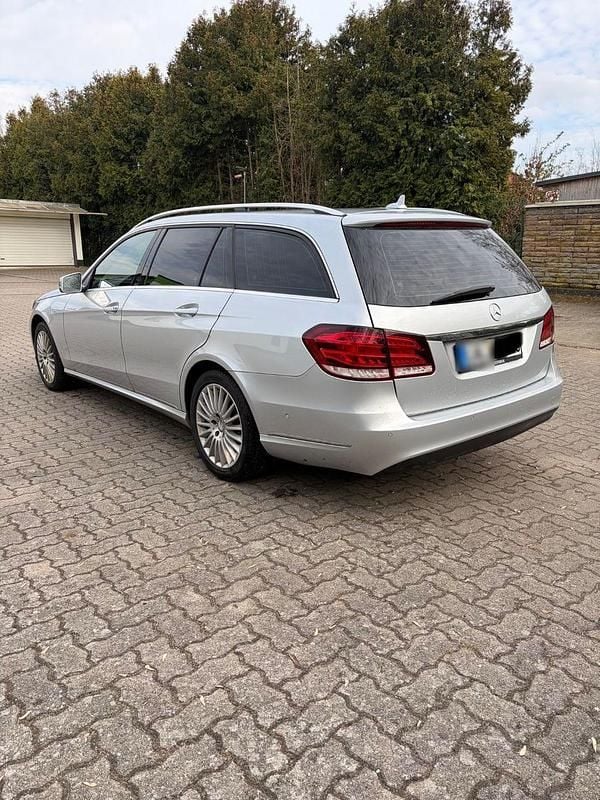 Second-hand Mercedes E220 170 CP (125 kW) 2014 Argintiu Break
