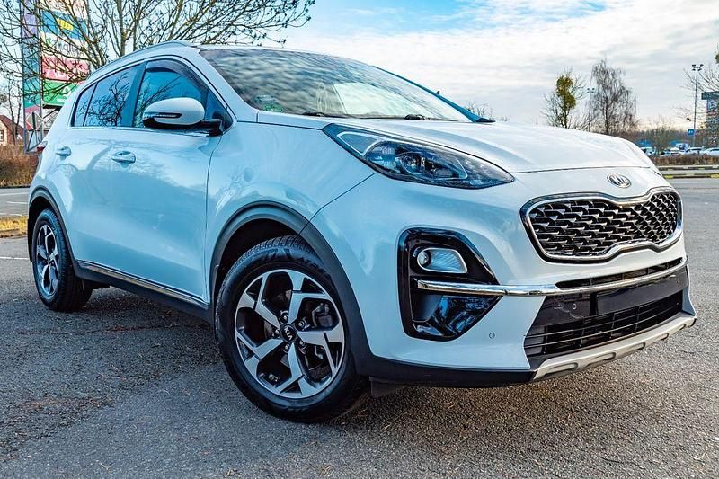 Weiß Gebraucht 2019 Kia Sportage Vision SUV | 19.500 € (Fairer Preis) - Bild 1/4
