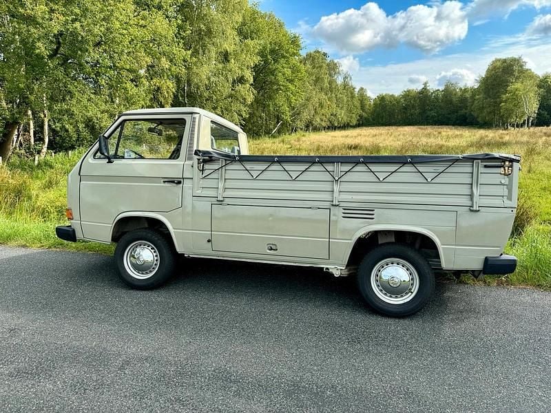 Gebraucht VW T3 60 PS (44 kW) 1988 Grau Van