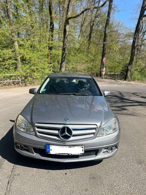 Gebraucht 2010 Mercedes C180 Limousine | 10.200 € (Etwas zu teuer) - Bild 1/4