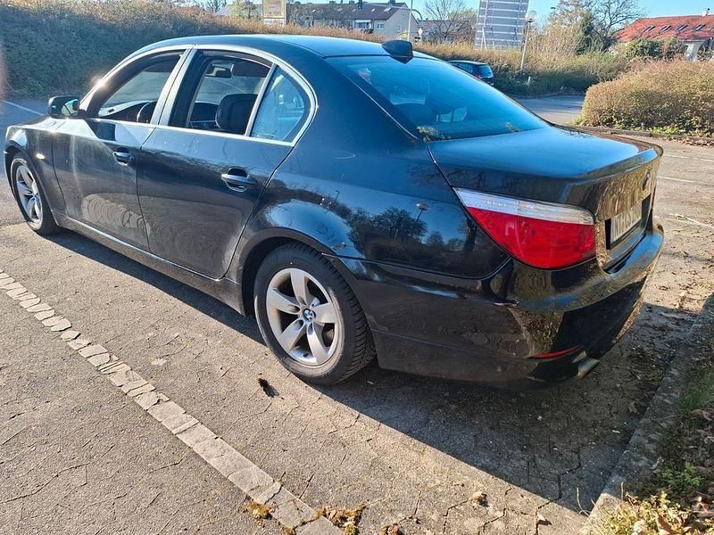 Gebraucht BMW 520 170 PS (125 kW) 2008 Schwarz Limousine
