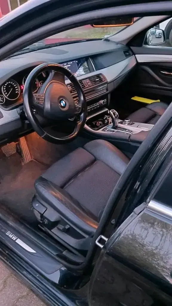 Usata BMW 525 207 CV (152 kW) 2011 Nero Station wagon