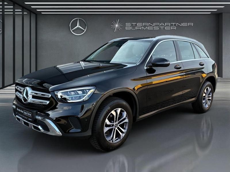 Gebraucht Mercedes GLC200 197 PS (144 kW) 2022 Schwarz SUV