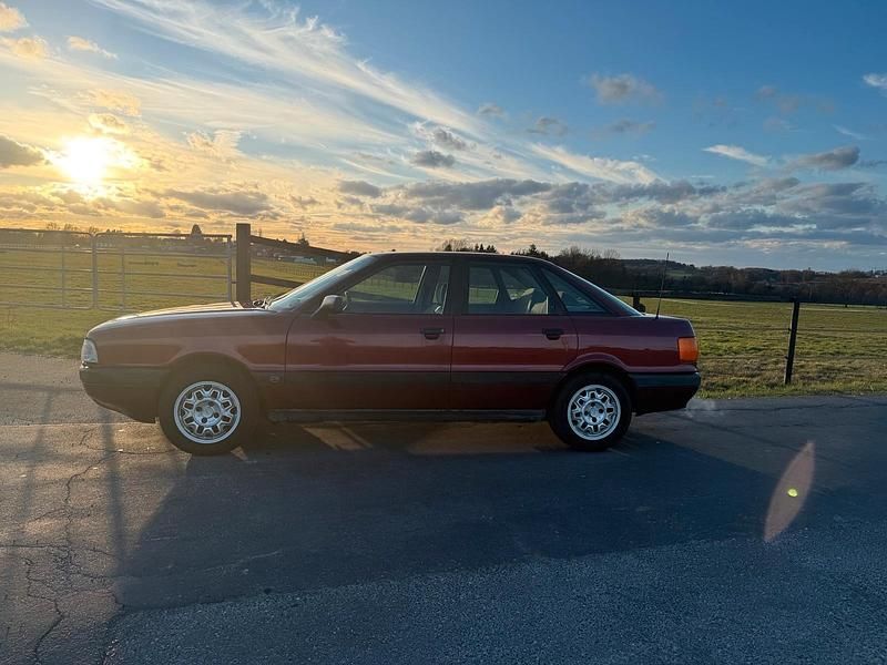 Gebraucht Audi 80 90 PS (66 kW) 1990 Rot Limousine
