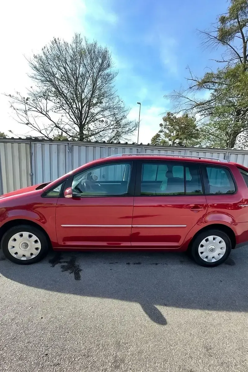 Usata VW Touran 2007 Andere farben Monovolume