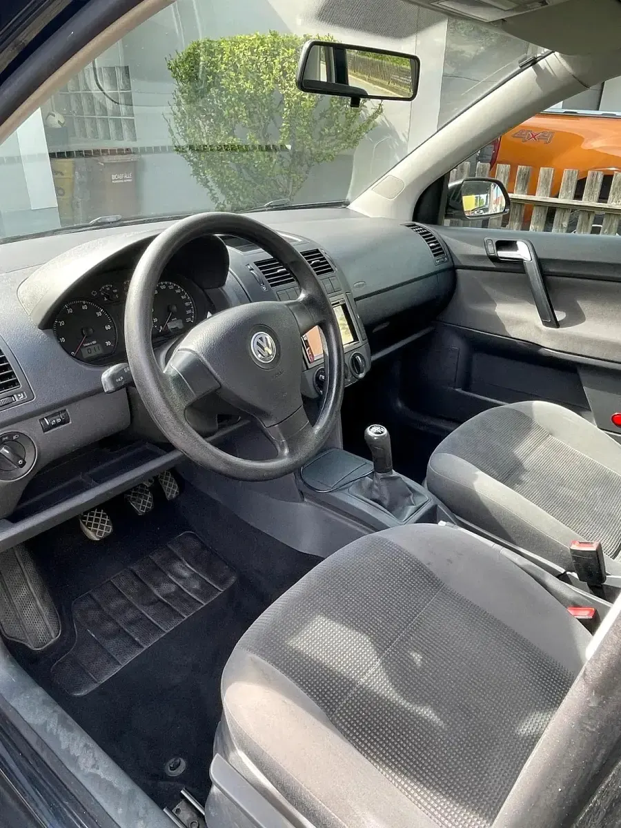 Käytetty VW Polo 69 HP (50 kW) 2008 Musta Viistoperä