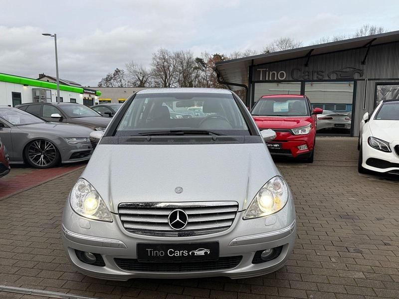Silber Gebraucht 2007 Mercedes A200 Kleinwagen | 5.999 € (Fairer Preis) - Bild 1/4