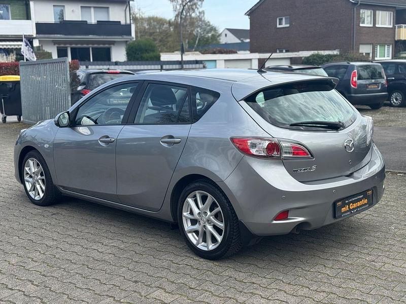 Gebraucht Mazda 3 Kenko 105 PS (77 kW) 2012 Grau Limousine