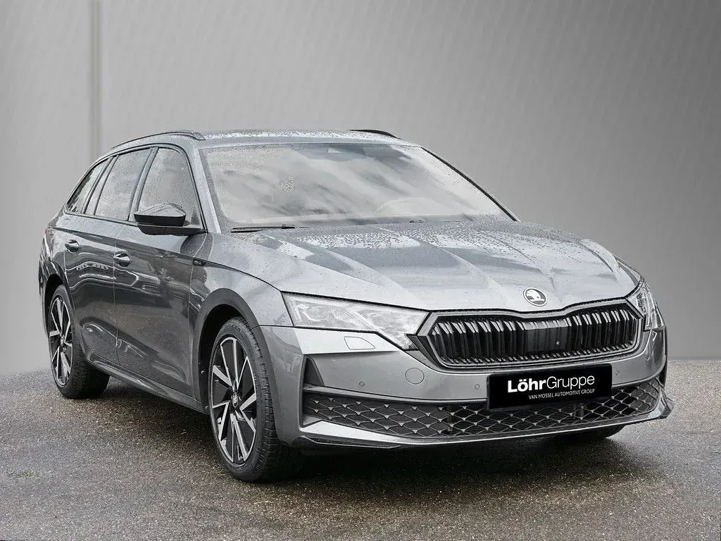 Gebraucht Skoda Octavia SportLine 150 PS (110 kW) 2025 Graphitegrau metallic Kombi