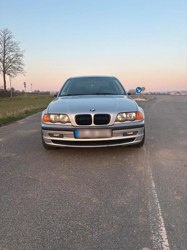Gebraucht BMW 320 170 PS (125 kW) 2001 Limousine