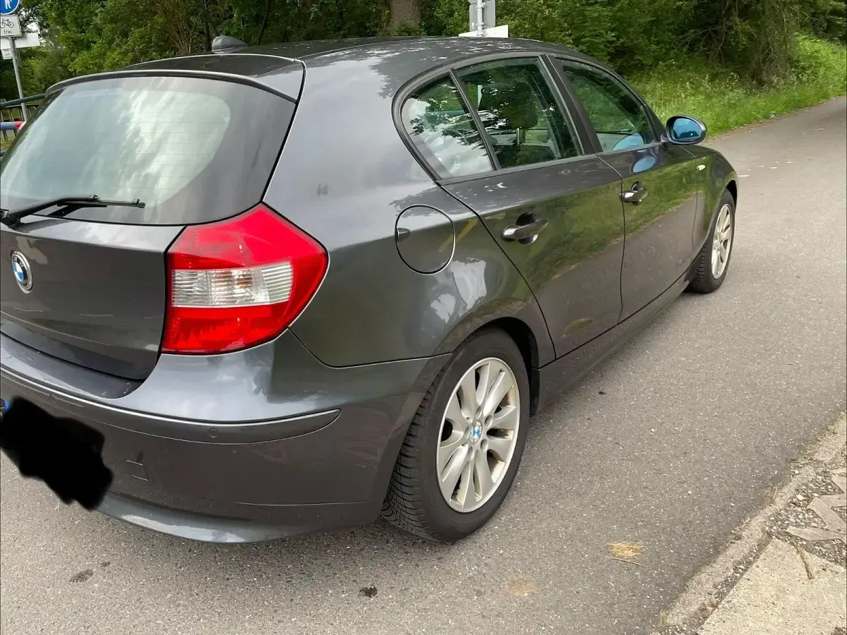 Gebraucht BMW 120 Advantage 163 PS (119 kW) 2007 Grau Kleinwagen