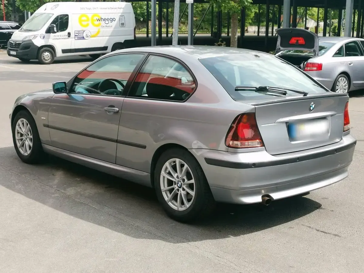 Gebraucht BMW 318 Compact 146 PS (107 kW) 2004 Grau Kleinwagen