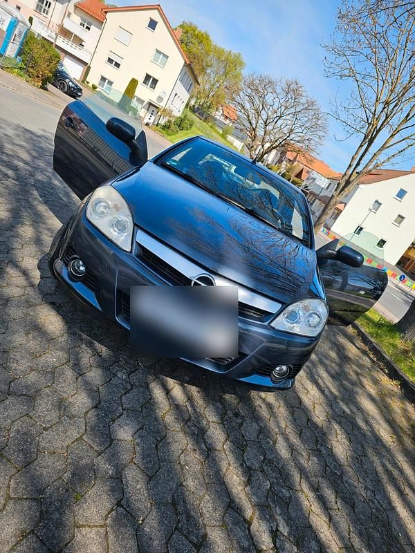 Gebraucht Opel Tigra 90 PS (66 kW) 2006 Blau Cabrio