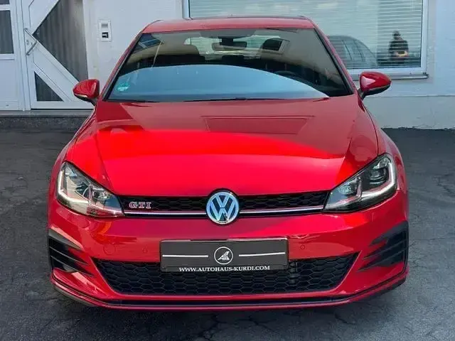 Gebraucht VW Golf VII GTI 245 PS (180 kW) 2019 Tornadorot Limousine
