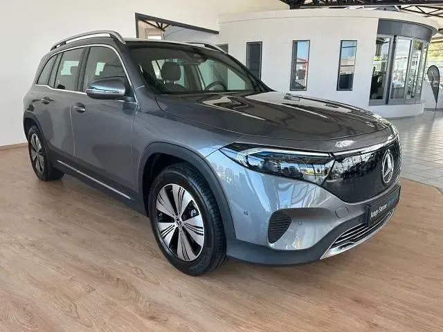 Gebraucht Mercedes EQB350 Progressive 214 kW (292 PS) 2025 Lack mountaingrau SUV