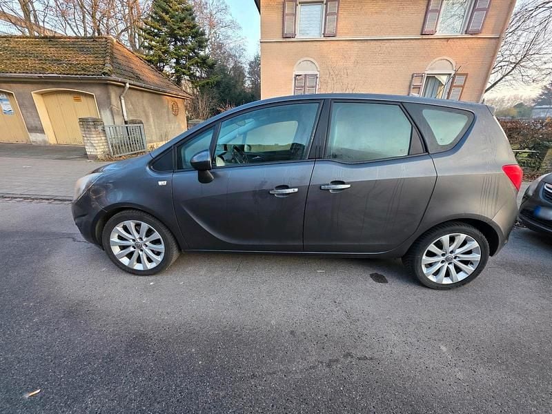 Gebraucht Opel Meriva 130 PS (95 kW) 2013 Grau Van / Kleinbus