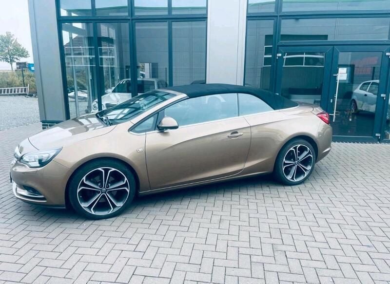 Andere außenfarben Gebraucht 2014 Opel Cascada Innovation Cabrio | 9.250 € (Fairer Preis) - Bild 1/4