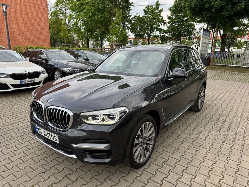 Sophistograu brillanteffekt Gebraucht 2021 BMW X3 Luxury Line SUV | 36.480 € (Etwas zu teuer) - Bild 1/4