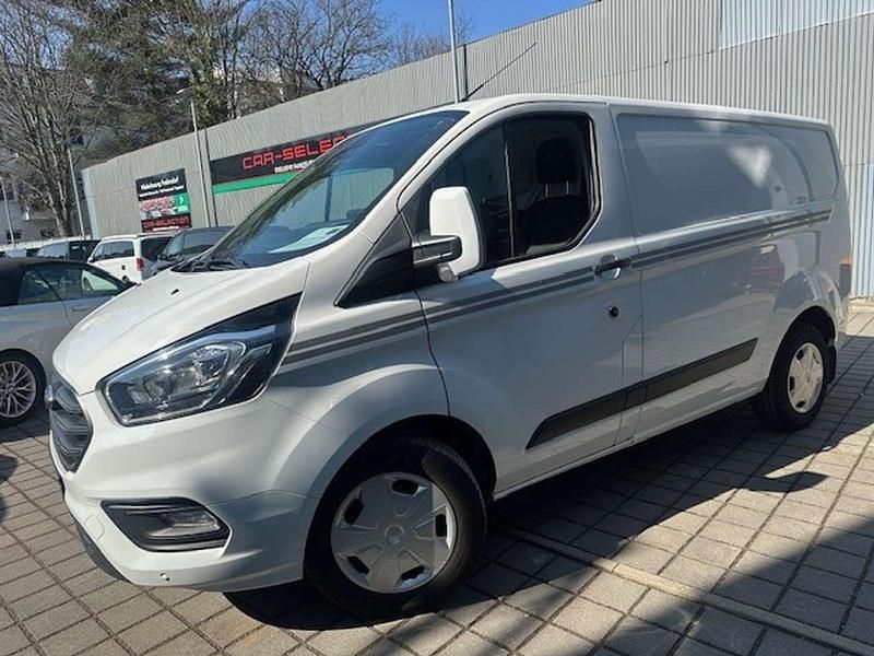 Gebraucht Ford Transit Custom 131 PS (96 kW) 2021 Frozen white (metallic) Van