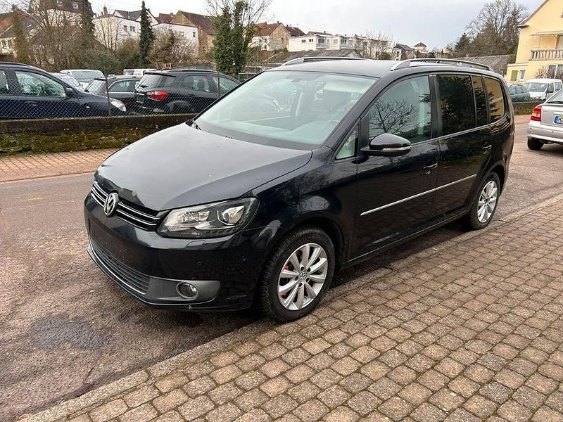 Schwarz Gebraucht 2011 VW Touran Highline Van / Kleinbus | 4.800 € (Fairer Preis) - Bild 1/4