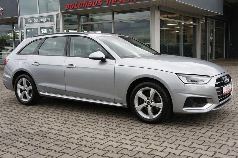 Gebraucht Audi A4 Advanced 163 PS (119 kW) 2022 Silber Kombi