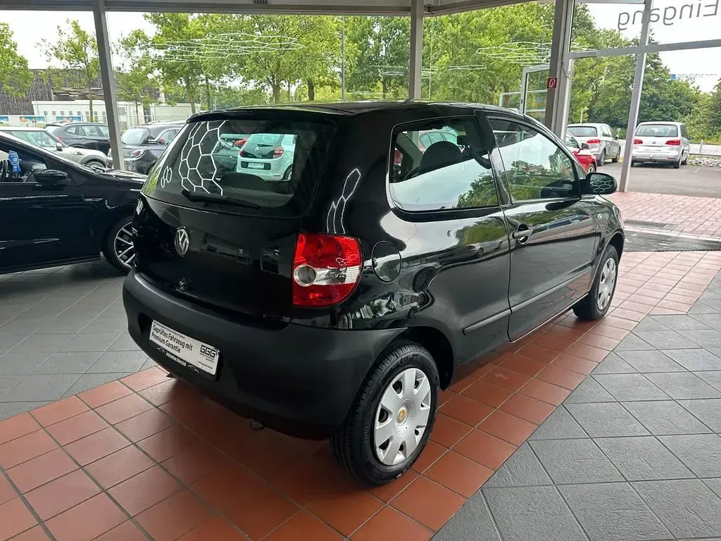 Gebraucht VW Fox 54 PS (39 kW) 2007 Schwarz Kleinwagen