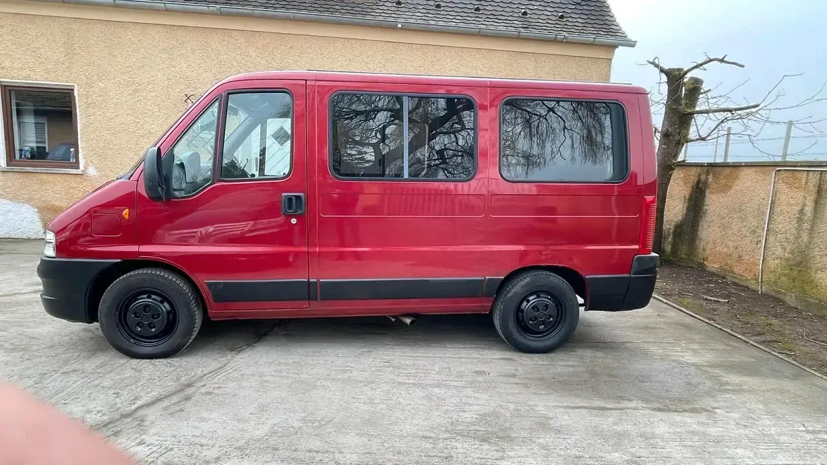 Używany Fiat Ducato 128 KM (94 kW) 2005 Czerwony Van