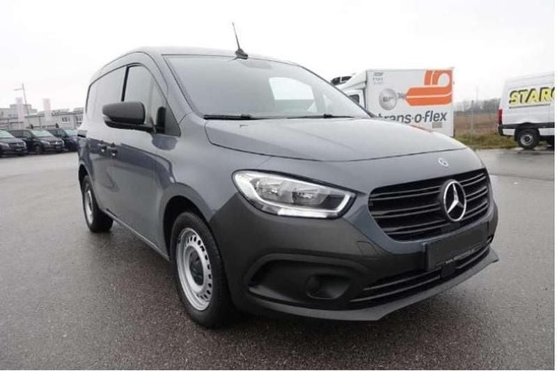 Grau Gebraucht 2022 Mercedes Citan 112 Van / Kleinbus | 20.111 € (Fairer Preis) - Bild 1/4