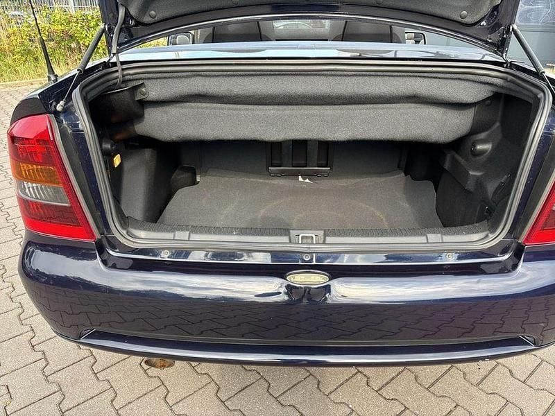 Gebraucht Opel Astra Cabriolet 103 PS (75 kW) 2003 Blau Cabrio