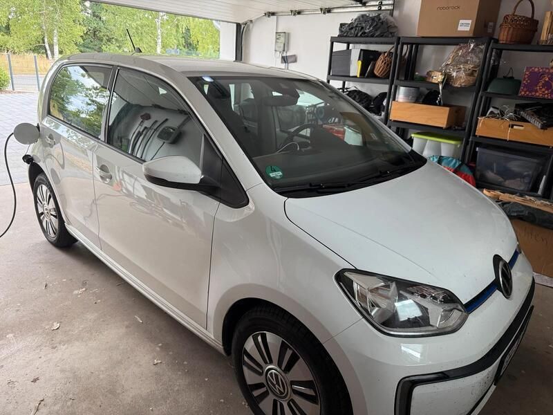Weiß Gebraucht 2022 VW e-up! Kleinwagen | 13.900 € (Fairer Preis) - Bild 1/4
