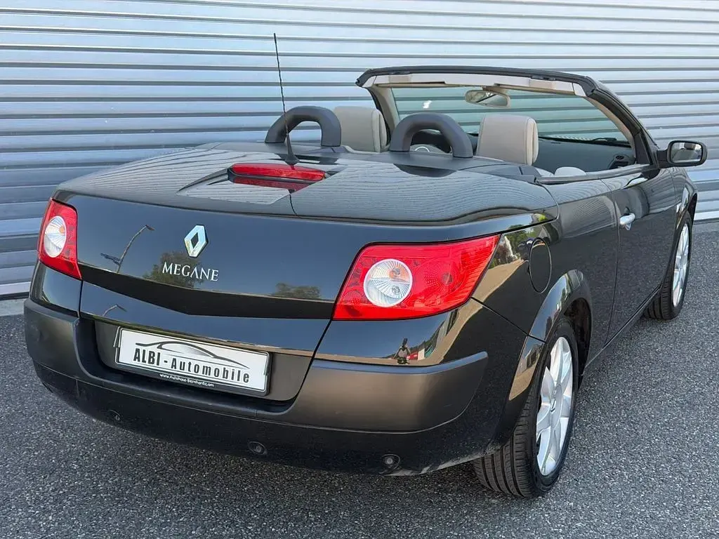 Gebraucht Renault Mégane Cabriolet Exception 111 PS (81 kW) 2008 Schwarz Cabrio