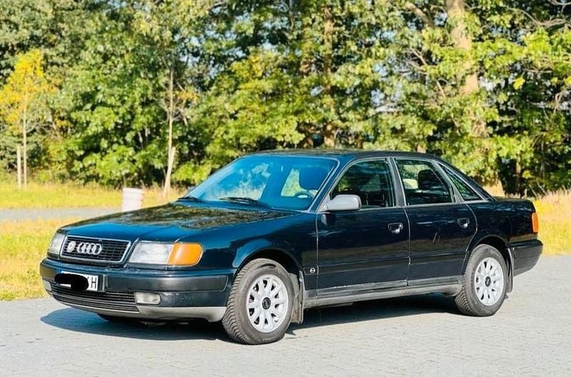 Schwarz Gebraucht 1991 Audi 100 Limousine | 1.250 € - Bild 1/4