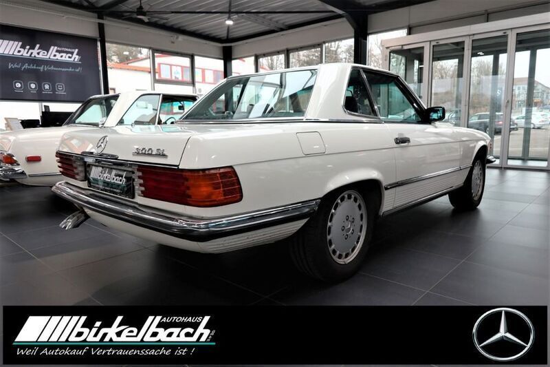 Gebraucht Mercedes SL300 179 PS (131 kW) 1989 Weiß Cabrio