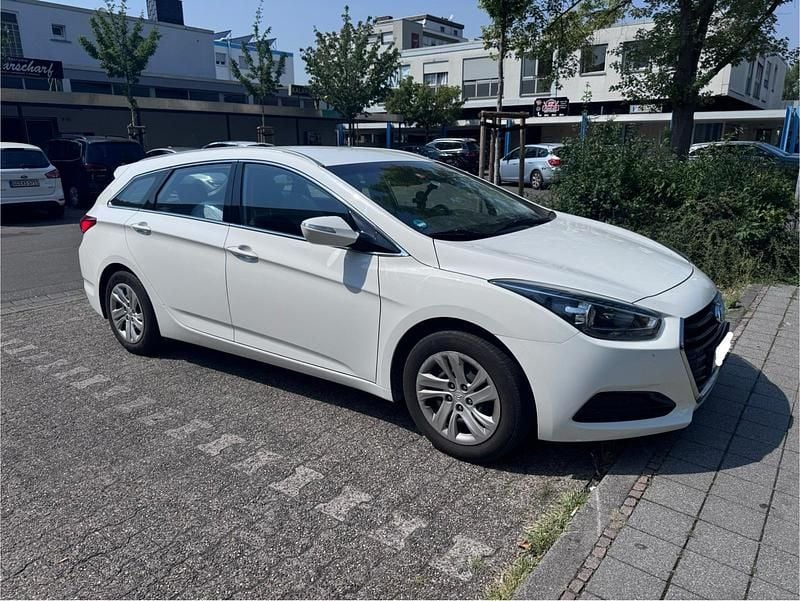 Gebraucht 2016 Hyundai i40 Kombi | 8.200 € (Superpreis) - Bild 1/4