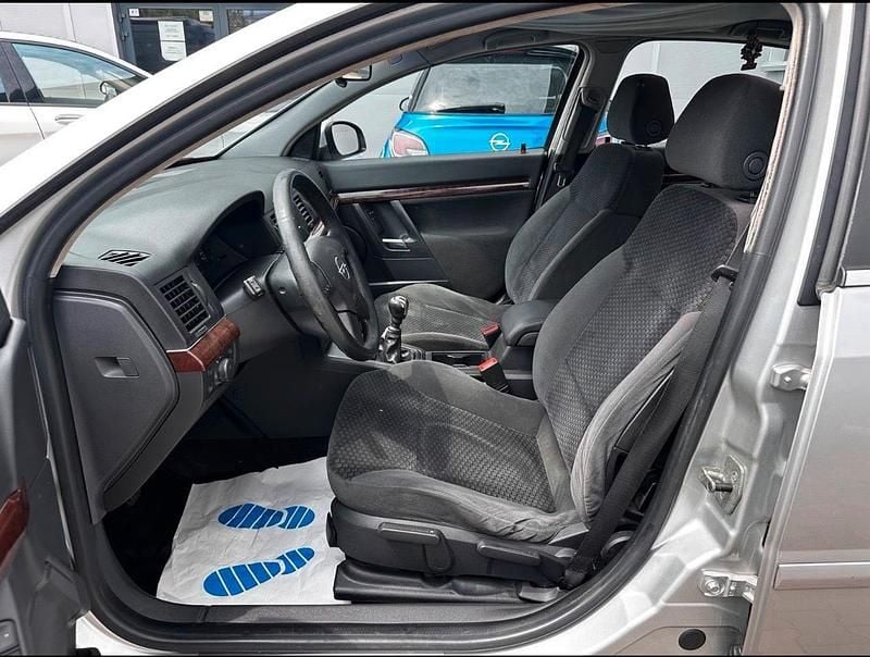 Gebraucht Opel Vectra 147 PS (108 kW) 2002 Silber Limousine