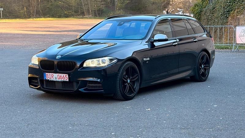 Gebraucht BMW M550 381 PS (280 kW) 2015 Schwarz Limousine