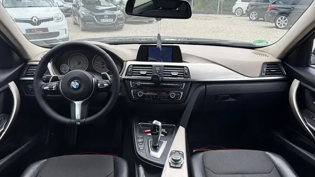 Gebraucht BMW 320 M Sport 184 PS (135 kW) 2013 Grau Limousine