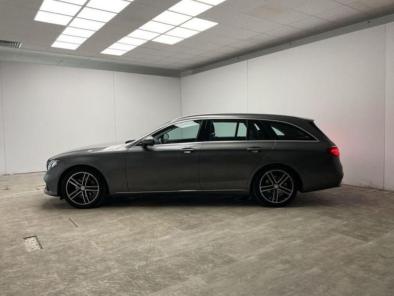 Gebraucht Mercedes E200 Avantgarde 184 PS (135 kW) 2017 Grau (metallic) Kombi